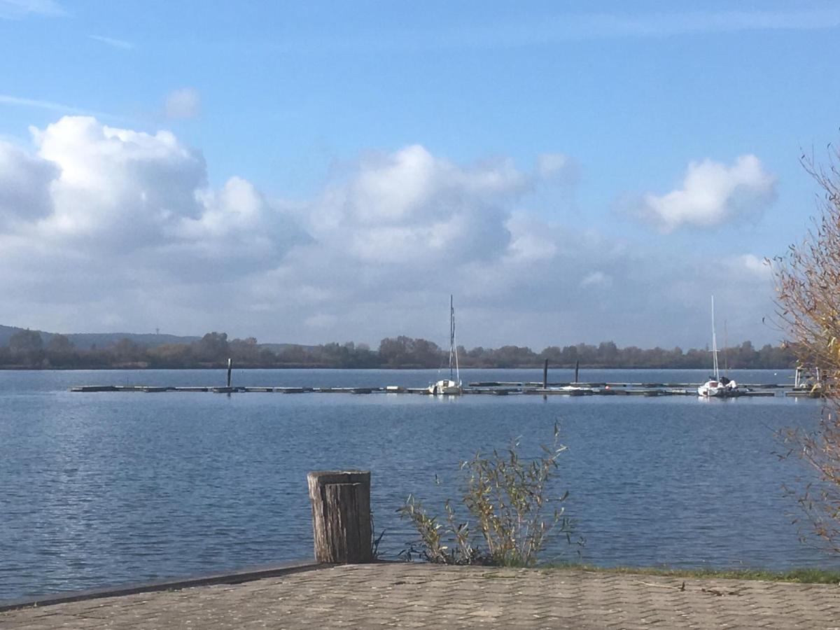 Ferienwohnung Fraenkisches Seenland - Fewo Antje Mitteleschenbach エクステリア 写真